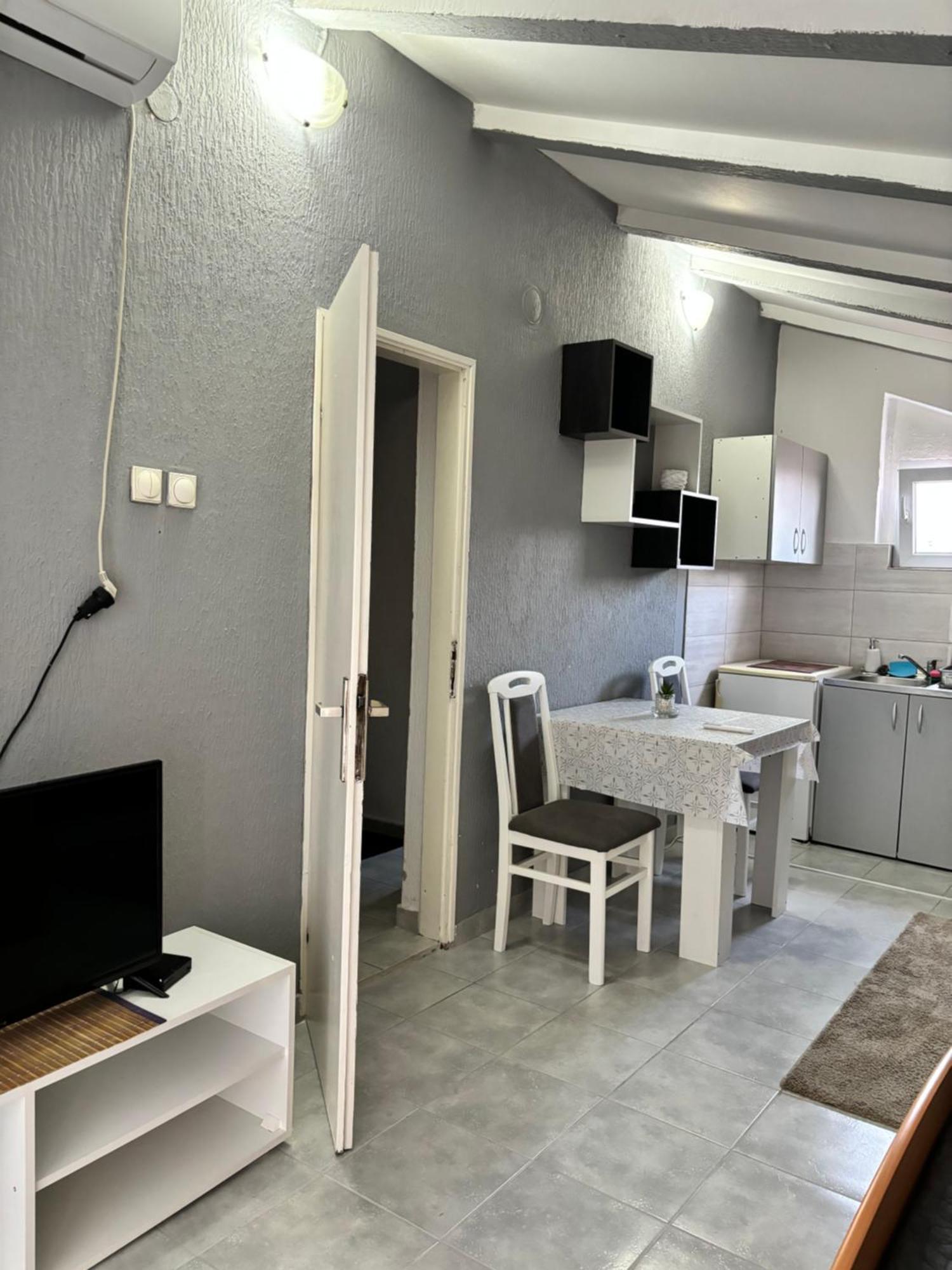 Apartman Sava Nis Luaran gambar