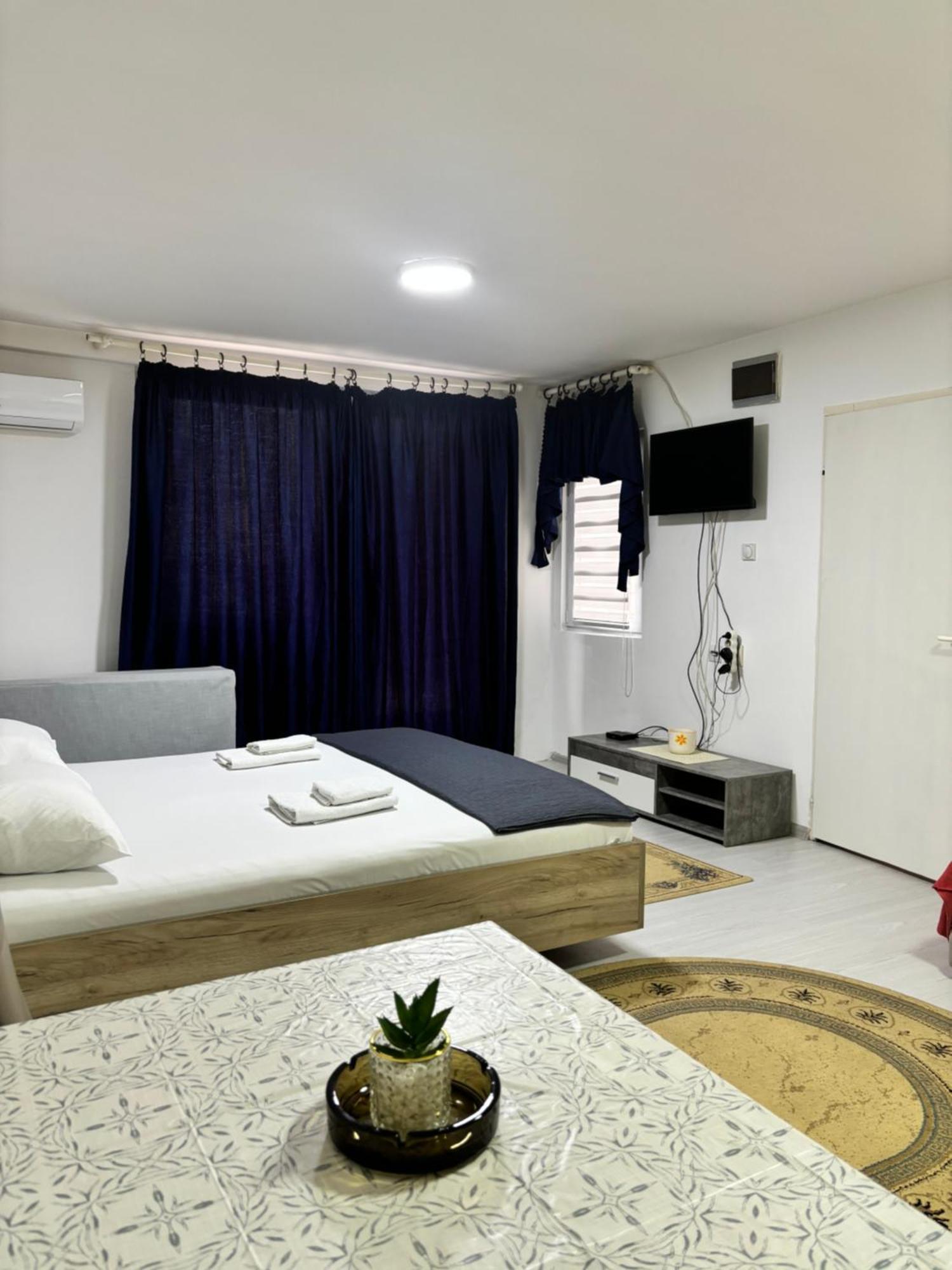 Apartman Sava Nis Luaran gambar